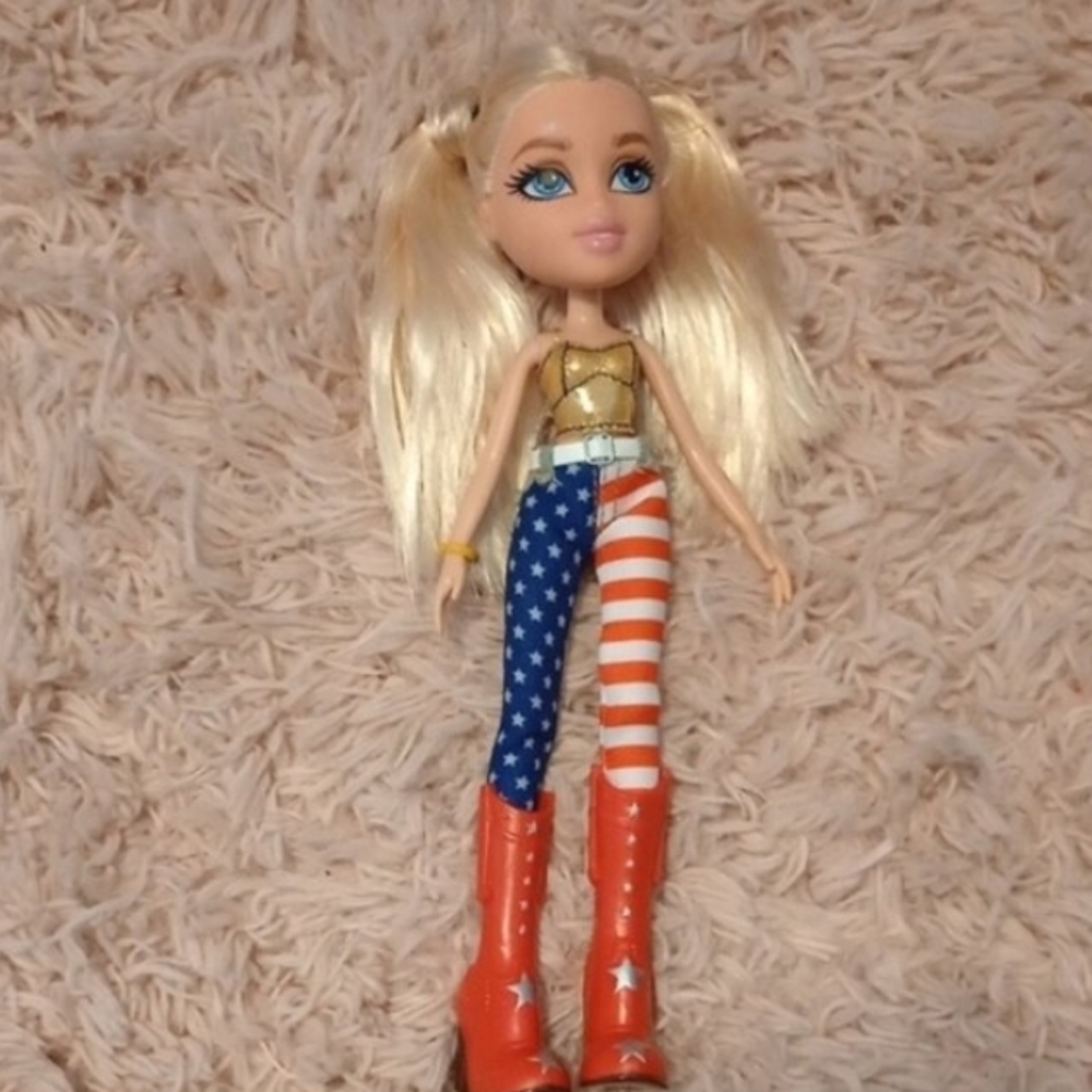 Bratz Music Festival Vibes Doll - American Country Cloe